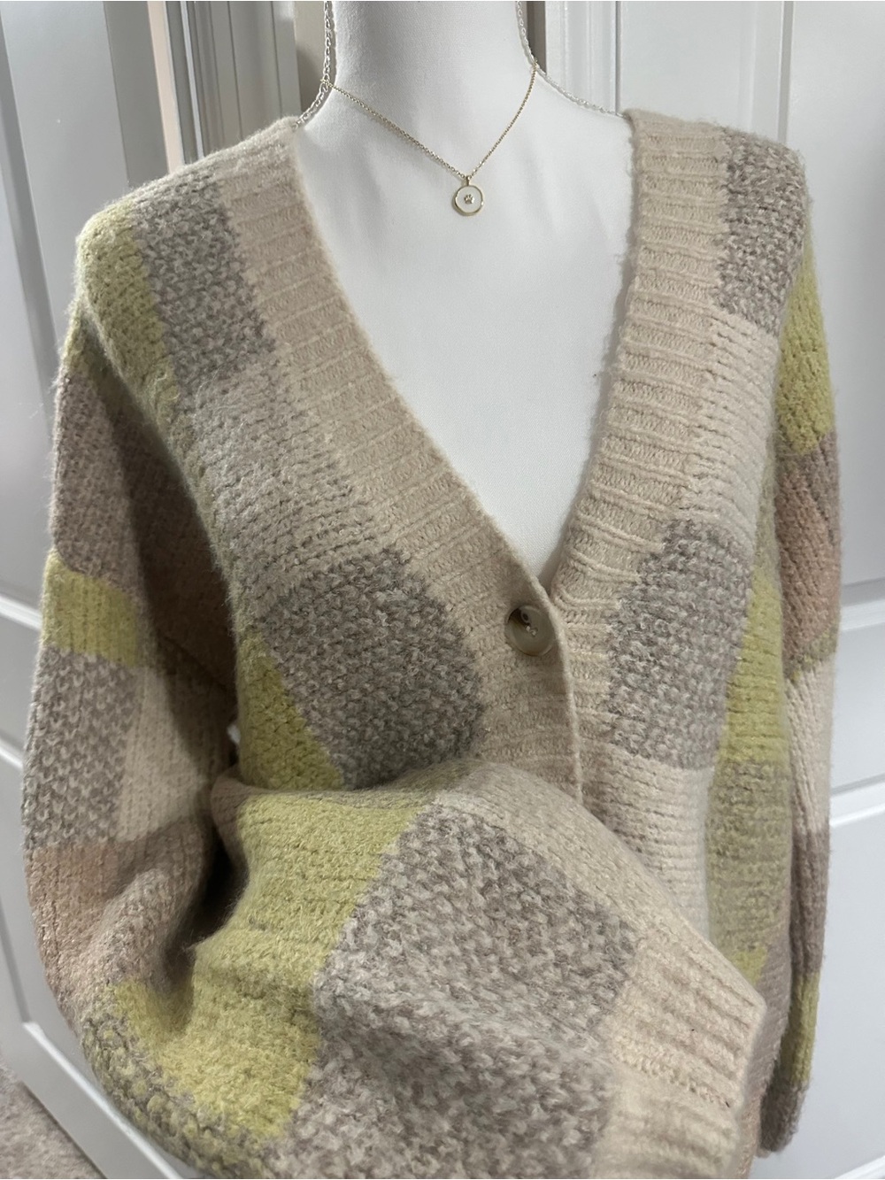 Cozy Neutral Plaid V-Neck Cardigan Sweater - Beige & Light Yellow